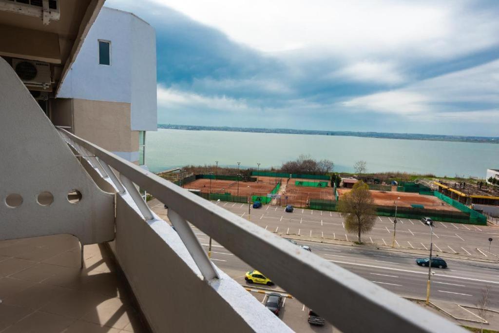 Hotel Ambasador Mamaia Exterior foto